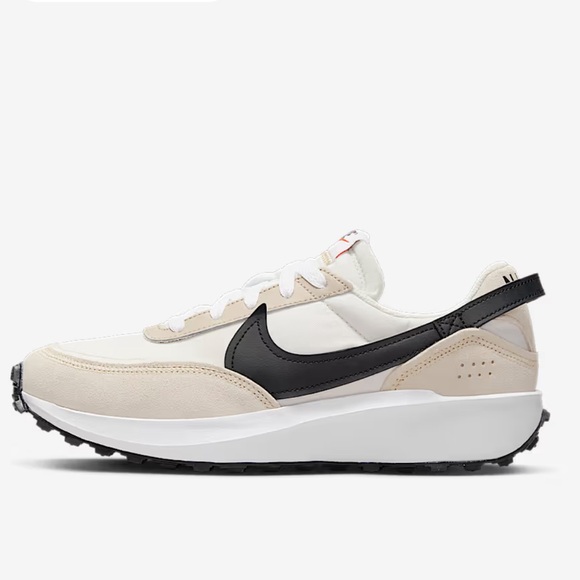 Nike Waffle Debut Cream and Black Running Shoes Size 6.5 EUC!!! Worn Once - Picture 1 of 11
